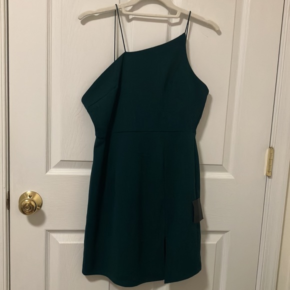 Party for Two Emerald Green Asymmetrical Bodycon Mini Dress - Picture 6 of 12